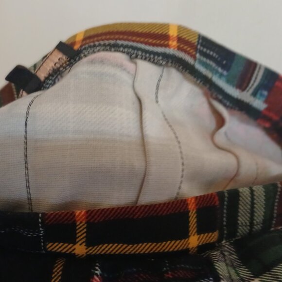 Almost Famous Multi-Colored Mini Plaid Skirt Size 1X Plus Size - Picture 2 of 7